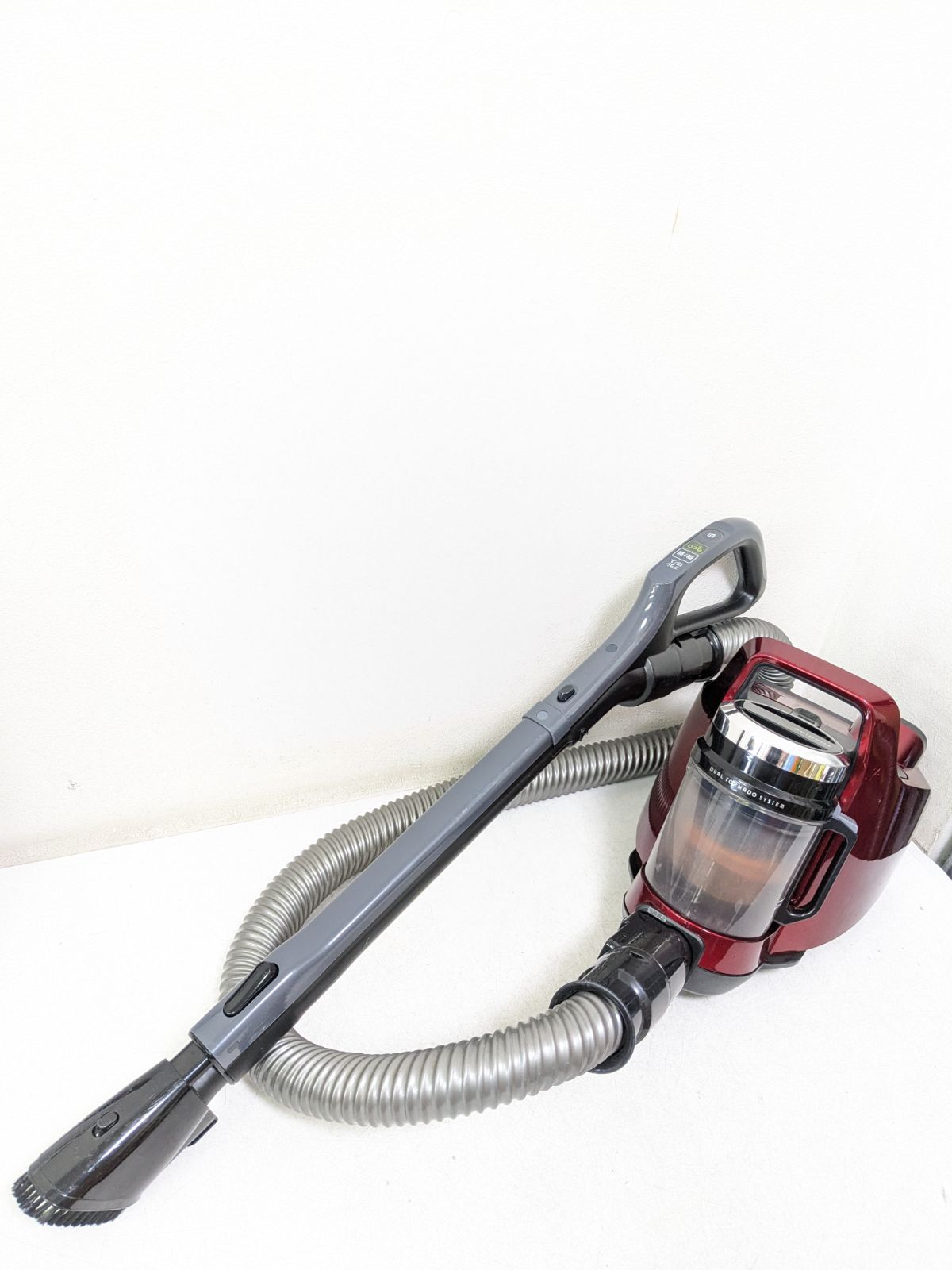 TOSHIBA VC-CF30-R サイクロン式掃除機 2021年製 ヘッド無し - メルカリ