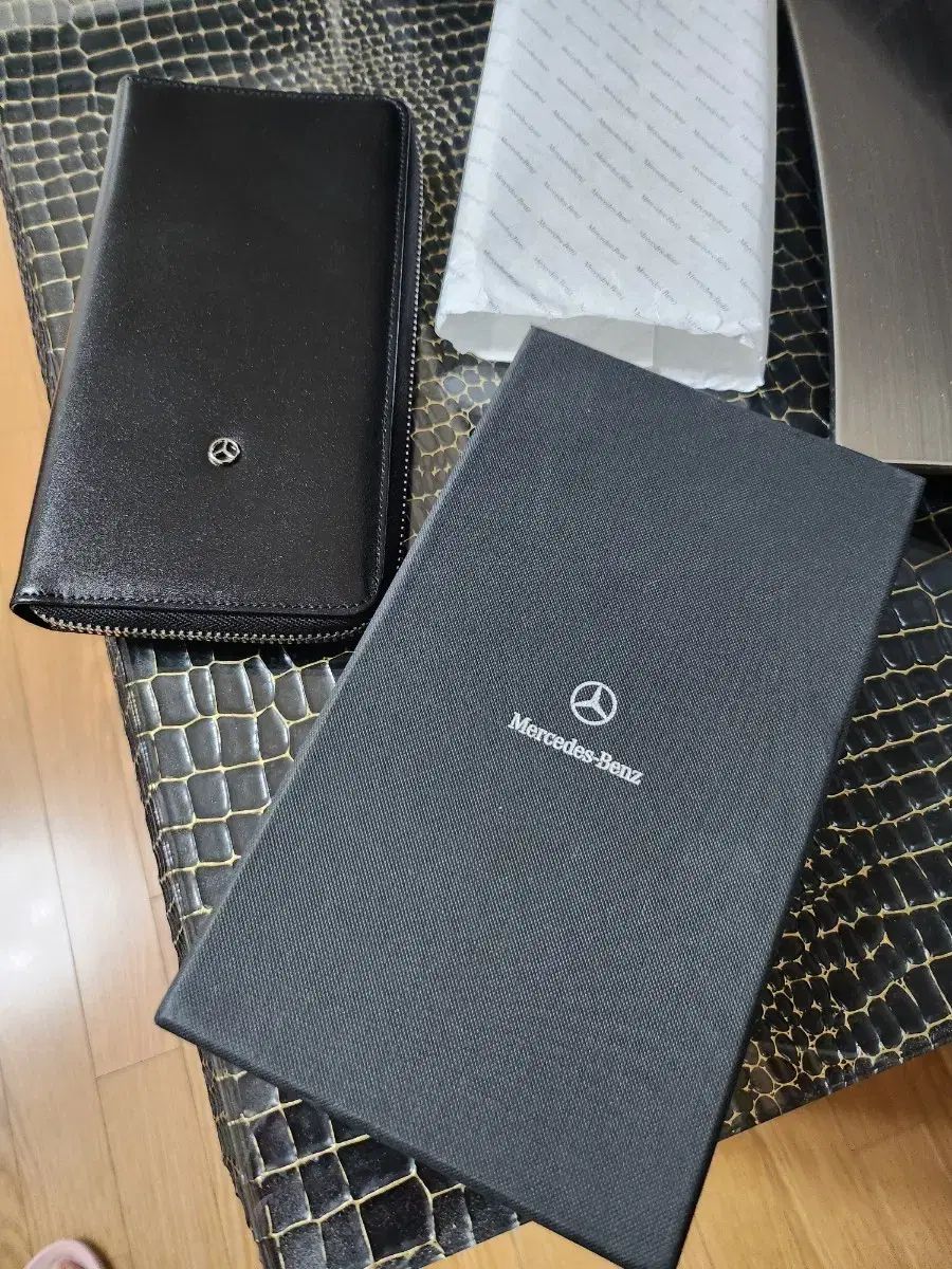 メルセデス ベンツ 長財布 物