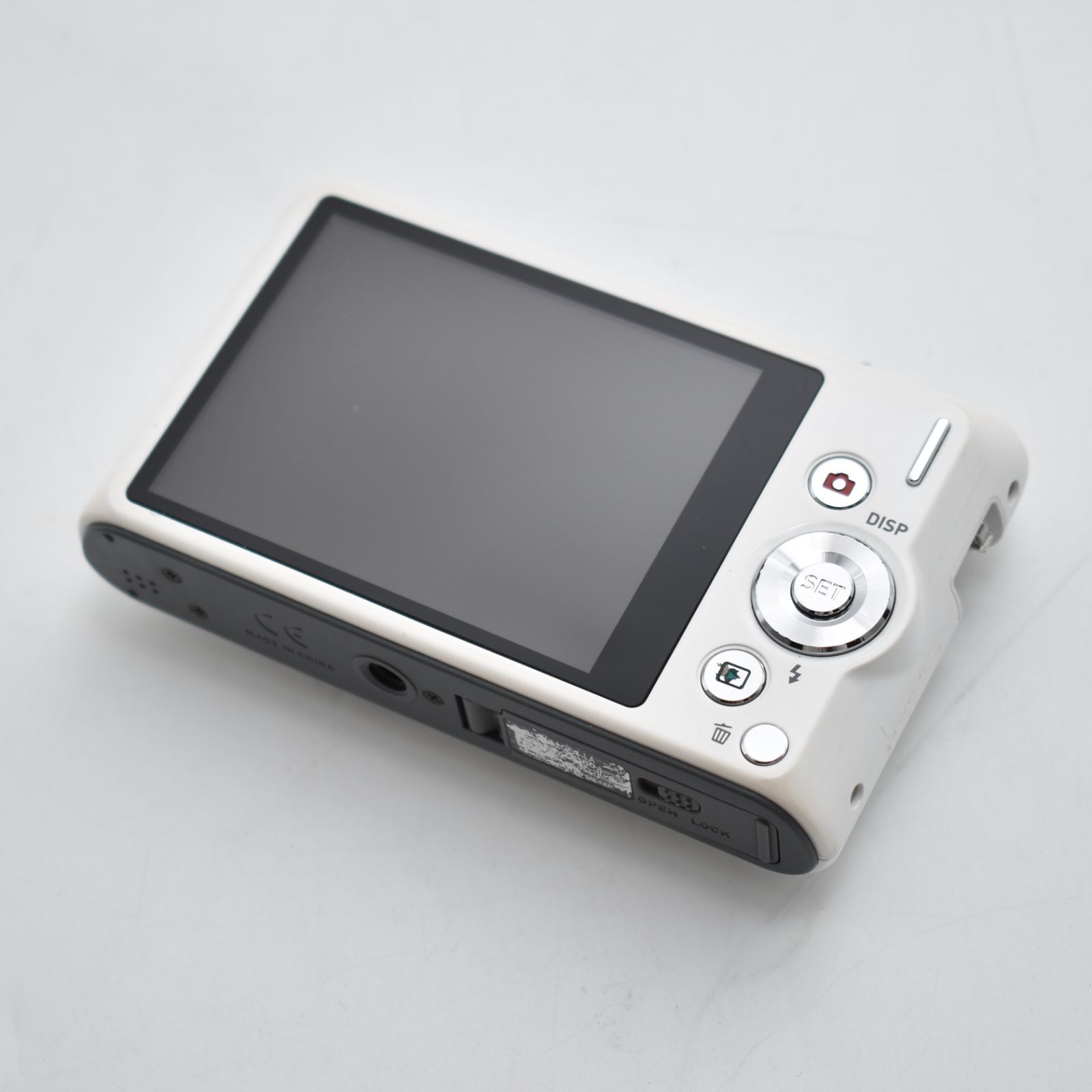 光学12倍ズーム 1610万画素