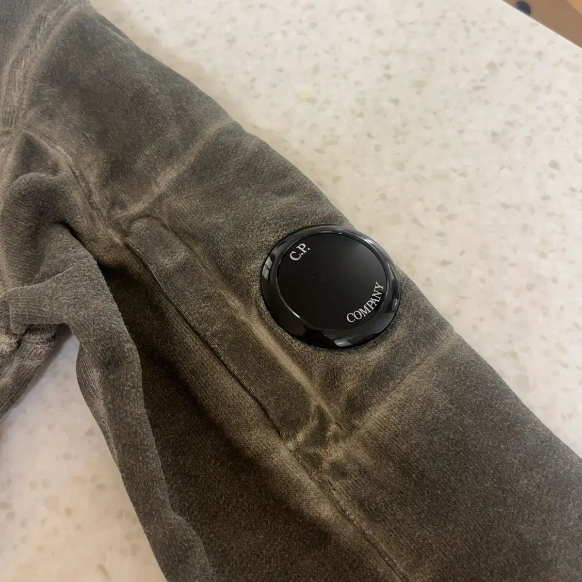 C P カンパニー スウェット Tシャツ キッズ 6 a