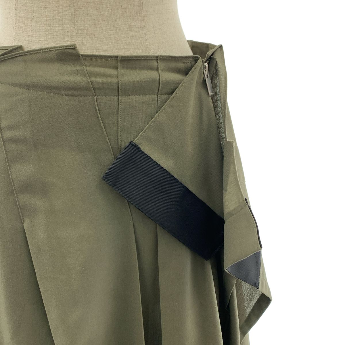 sacai サカイ ZIP Suiting Skirt プリーツ スカート 3 カーキ レディース