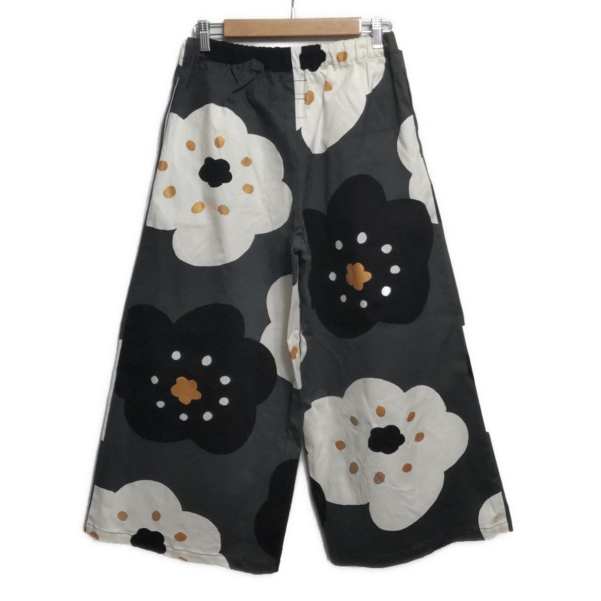 SOU ソウソウ パンツ レディース - ダークグレー×黒×マルチ フルレングス ウエストゴム 花柄