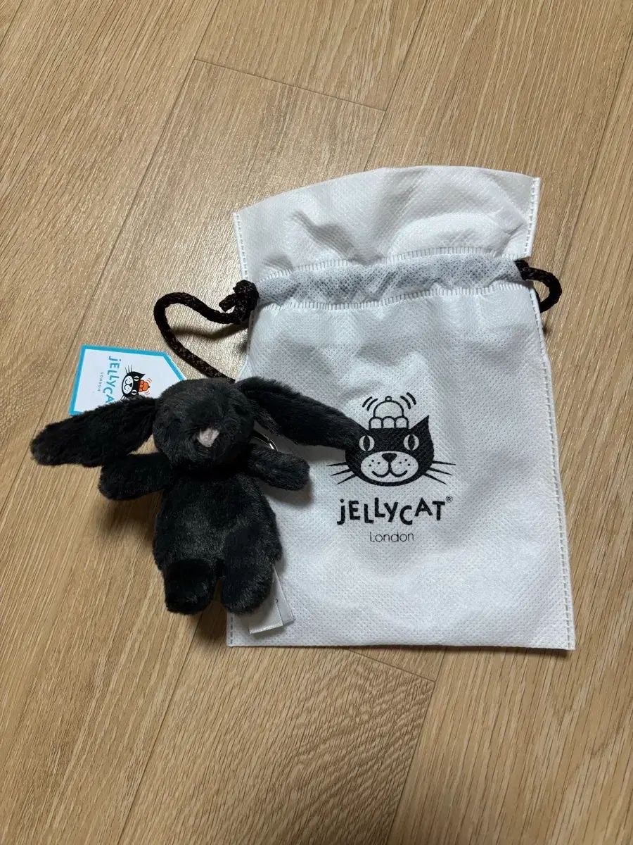JELLYCAT ジェリーキャット バニー キーホルダー インキー ブラック