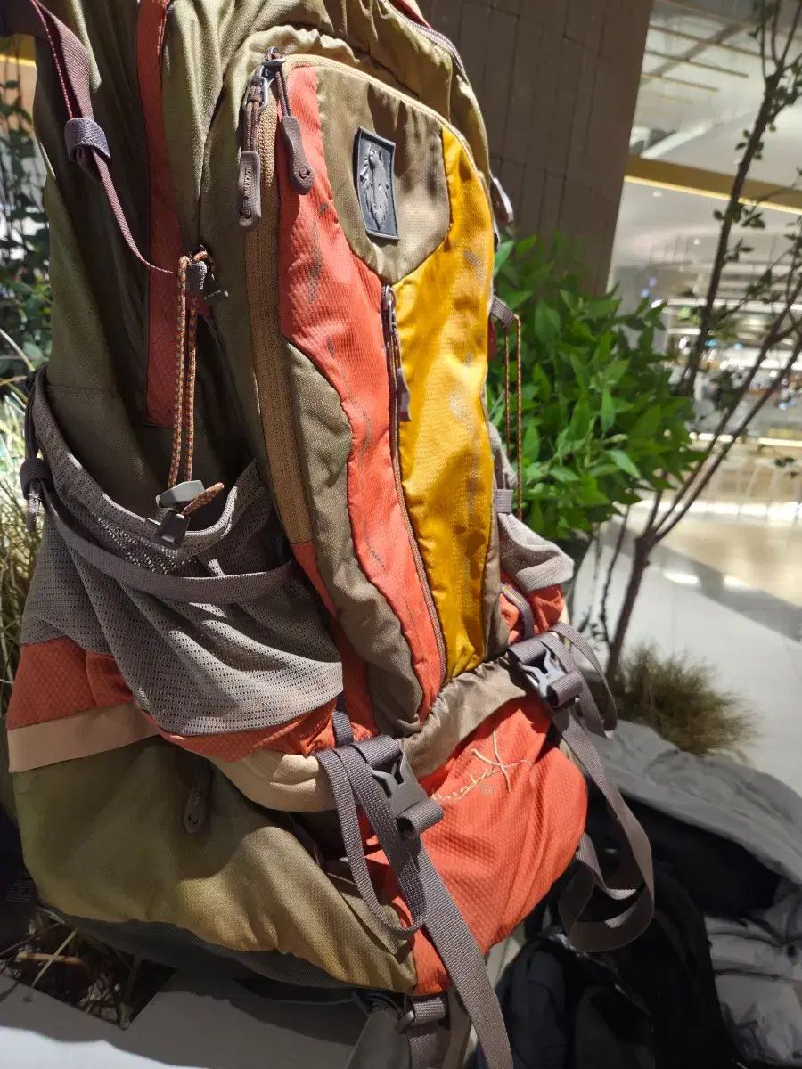 BLACK YAK ブラックヤク 登山 リュックサック バッグ オレンジ|イェロー