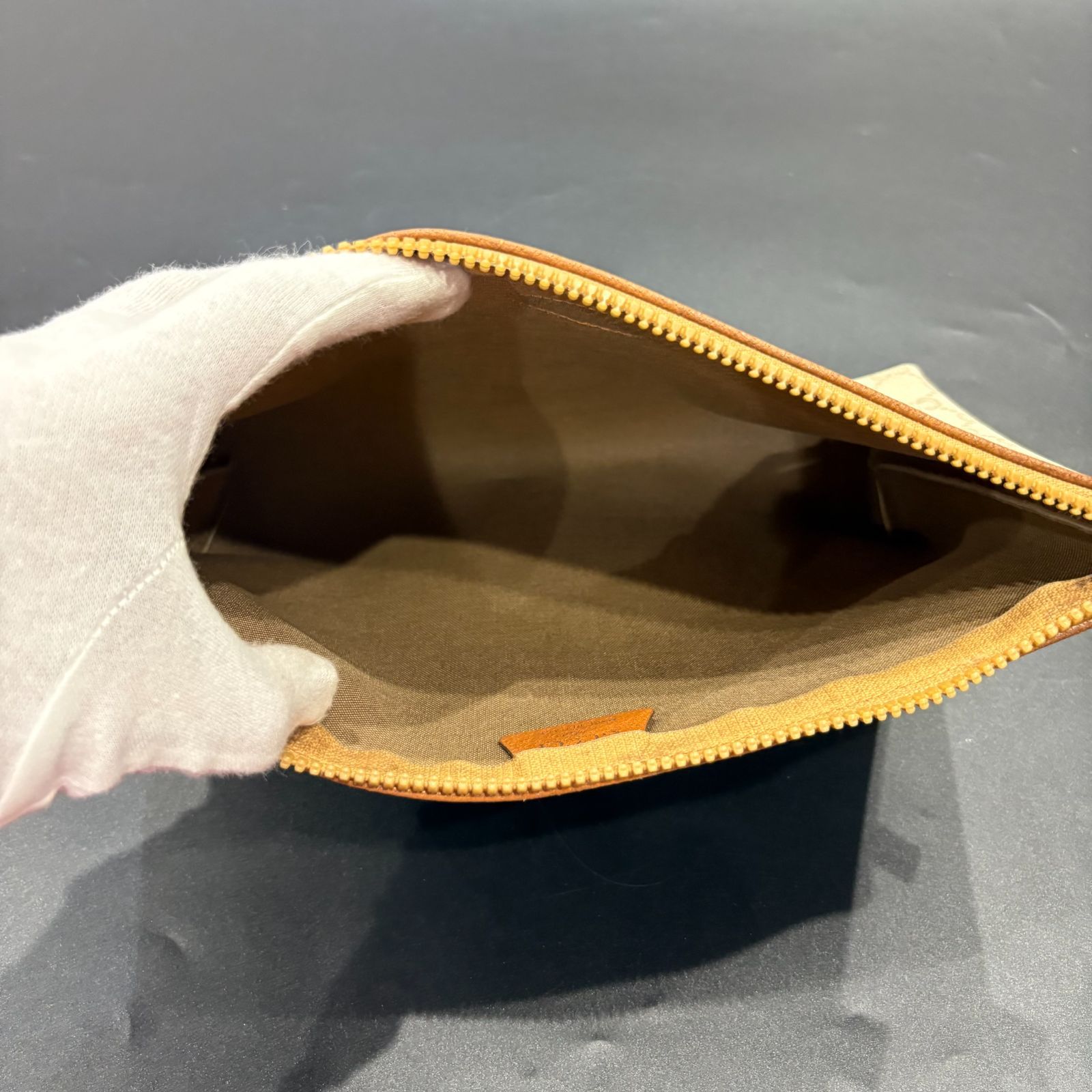 GGクラッチバッグ