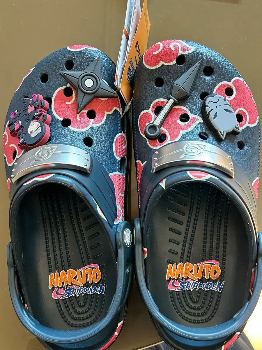 NARUTO -ナルト- Crocs クロックス イタチ 240 mm