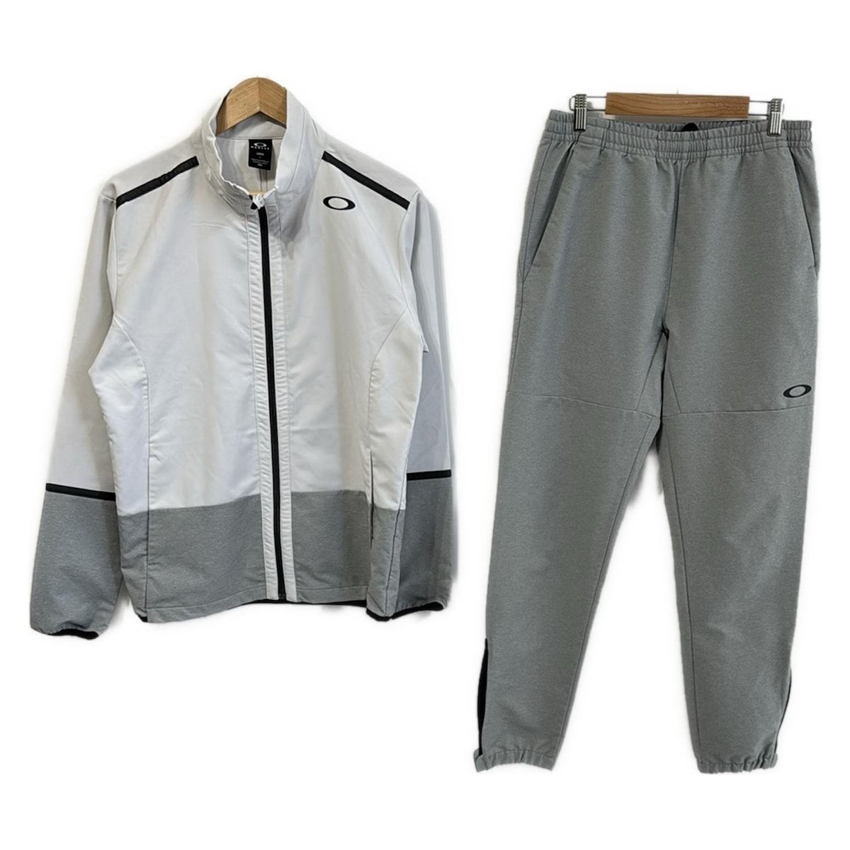 オークリー XL スポーツジャケット 白✖️グレー OAKLEY(オークリー) メンズセットアップ メンズ美品 - 白×グレー