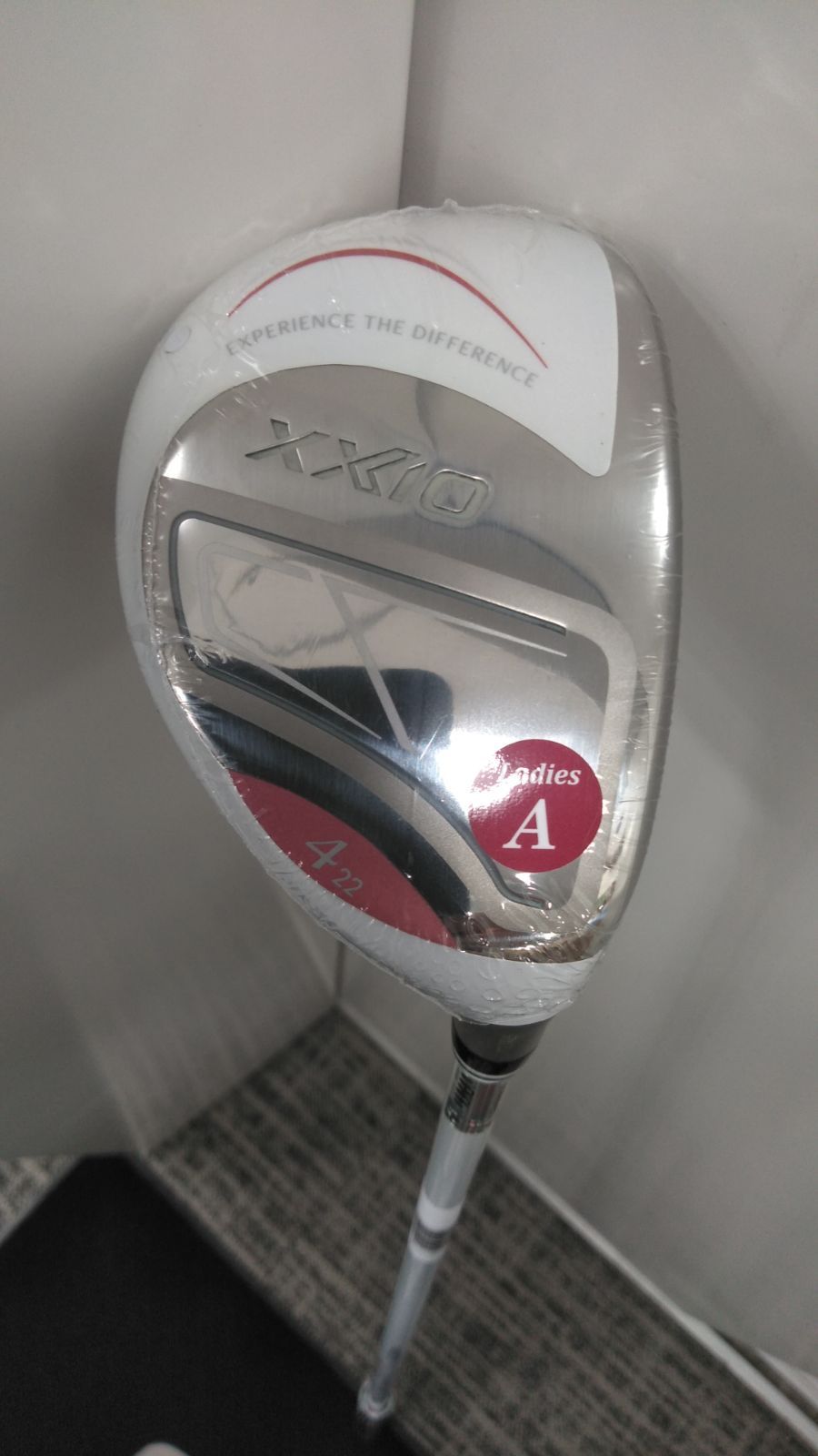 LdUt 12 6発売 XXIO 14 ゼクシオ レディース ハイブリッド 4 H 22° ホワイト 右用 MP 1400 L カーボンシャフト フレックスA DUNLOP ゴルフクラブ 2026年モデル 日本