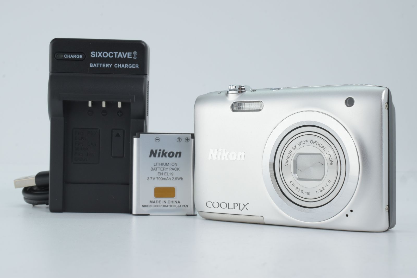 美品】Nikon COOLPIX A100 20.1MP Digital Camera Silver ニコン