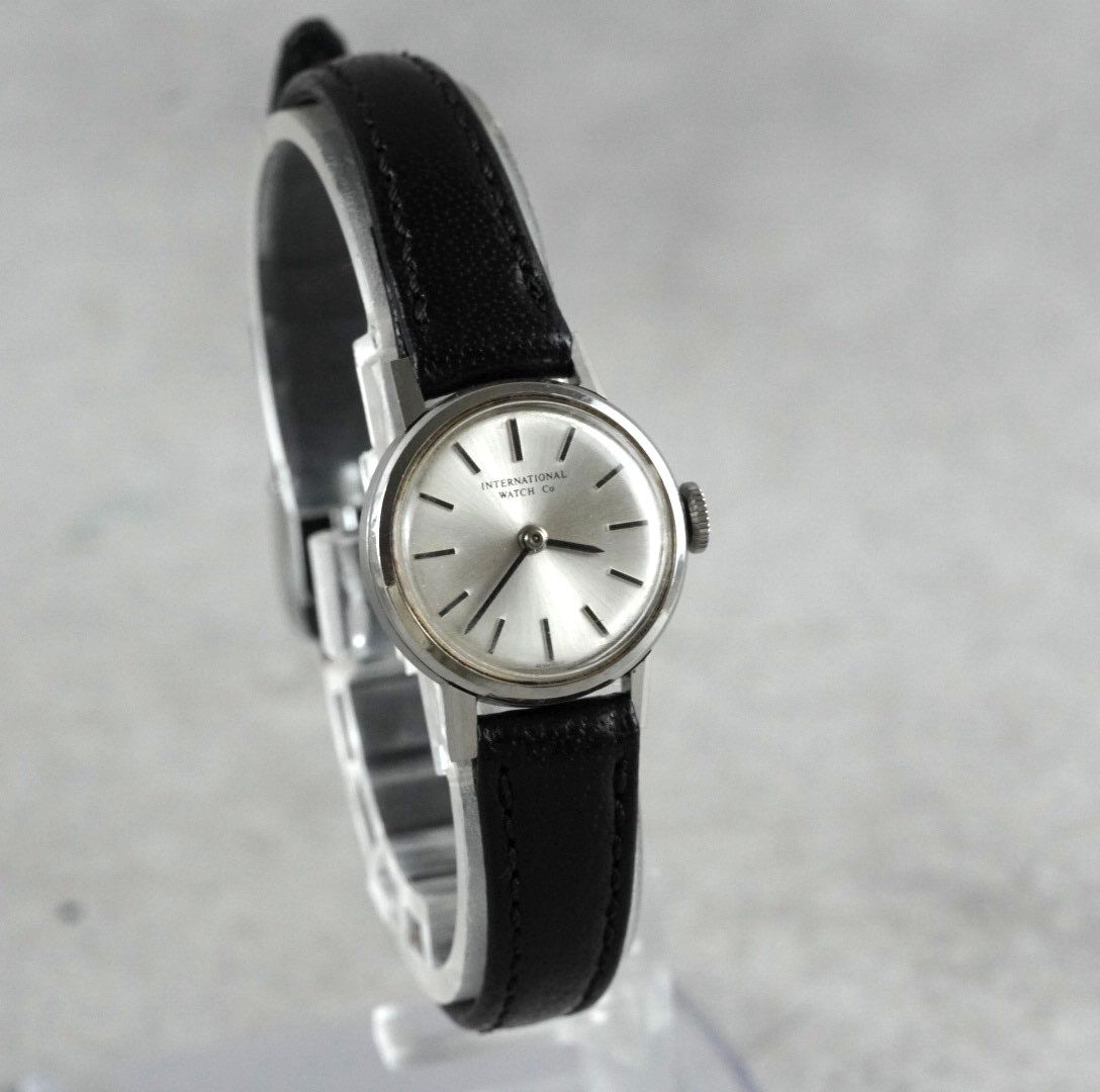 IWC インター レディース 手巻き International Watch Co アンティーク antique ヴィンテージ wacth 腕時計 筆記体ロゴ 60 s 稼働品 シルバー