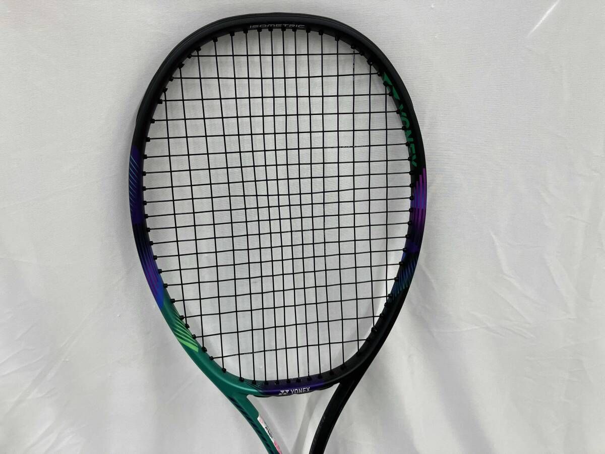 YONEX
