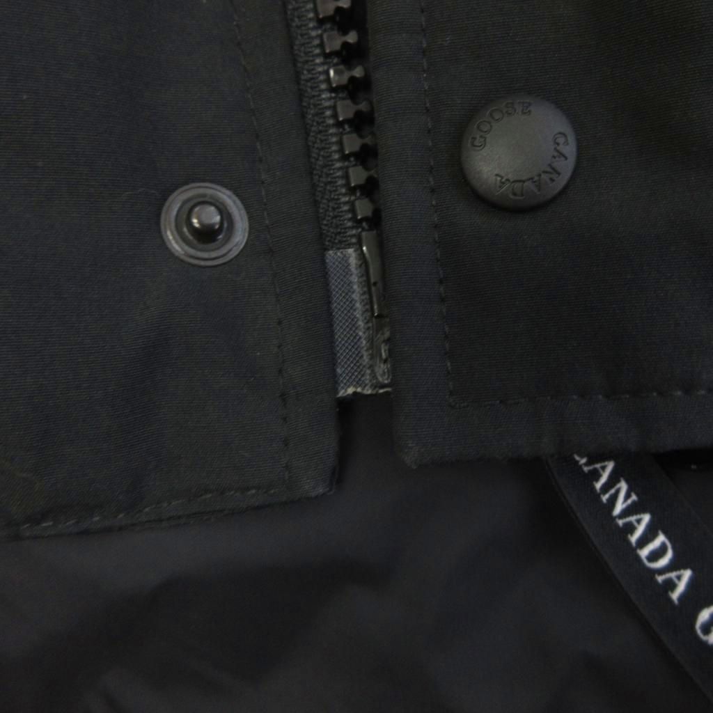 カナダグース CANADA
