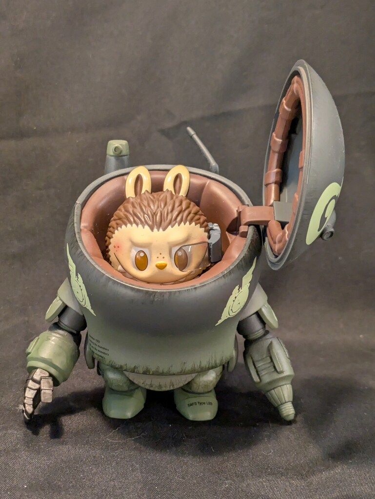 POPMART THE MONSTERS X Kow Yokoyama Maschinen Krieger S.A.F.S