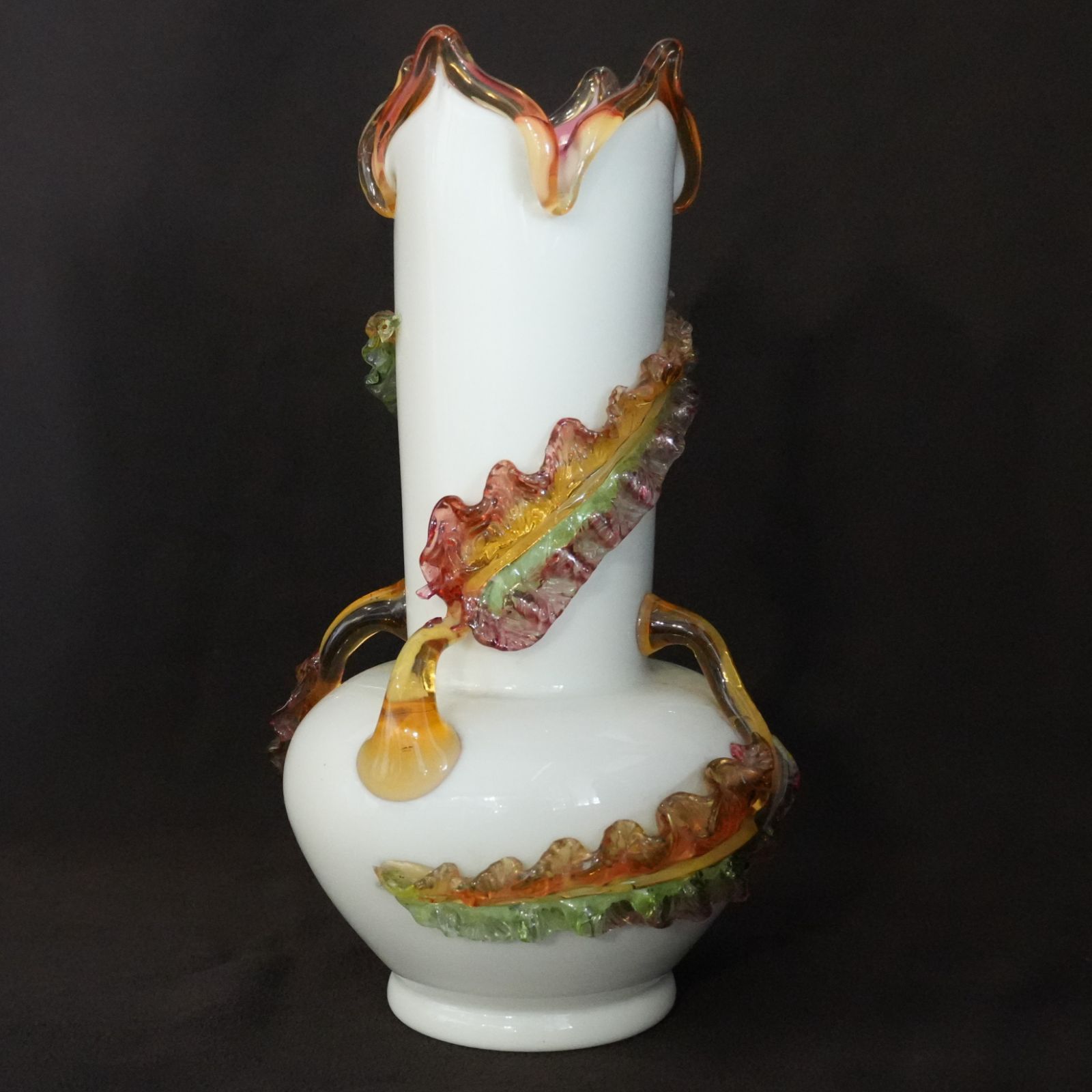 IM アンティーク スティーブンス＆ウィリアムズ 1940年代 イギリス ウランガラス 花瓶 高さ約31㎝ 貼付けガラス アップリケ 葉 リーフ Stevens Williams