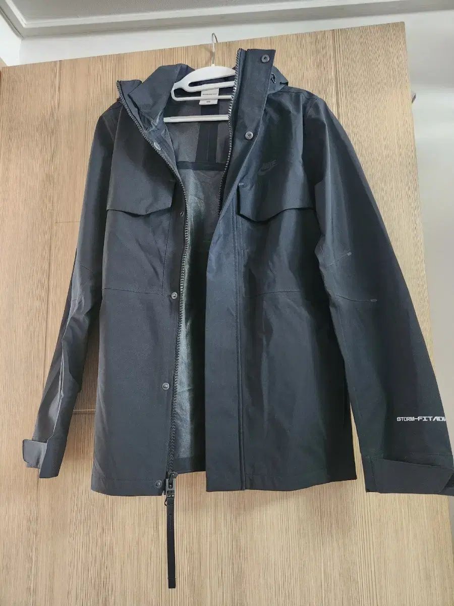 ナイキ スポーツウェア ストーム フィット ADV M 65 シェル ジャケット