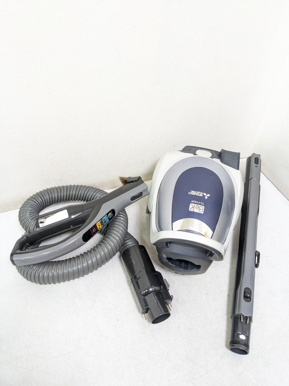 三菱電機 TC-FXE8P-S 紙パック式掃除機 2015年製 ヘッド無し - メルカリ