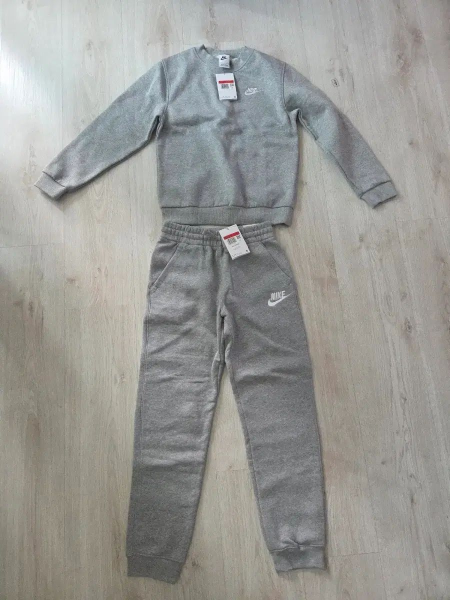 ナイキ ジュニア トレーニングウェア セット 155 新品