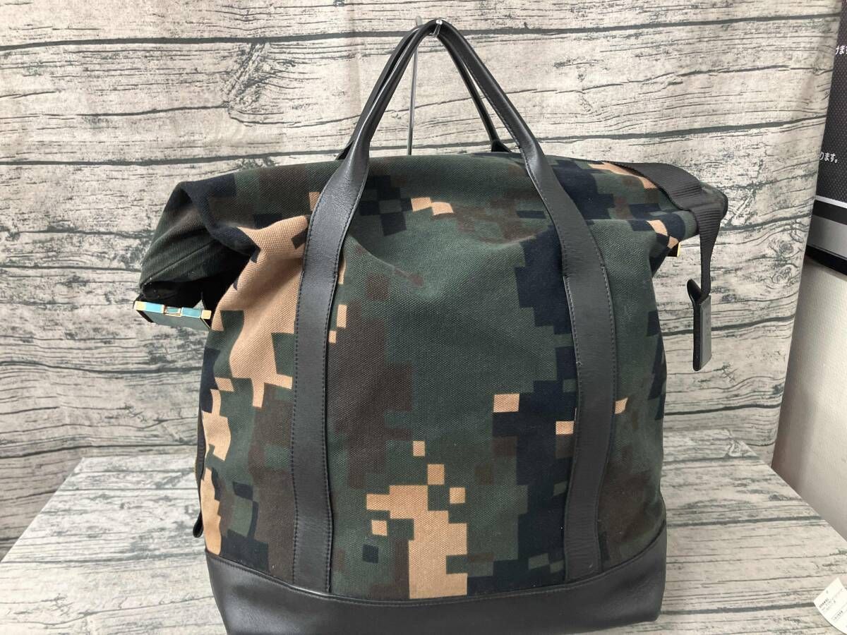 状態考慮価格 sacai ランドリーバッグ デジカモ サカイ バッグ