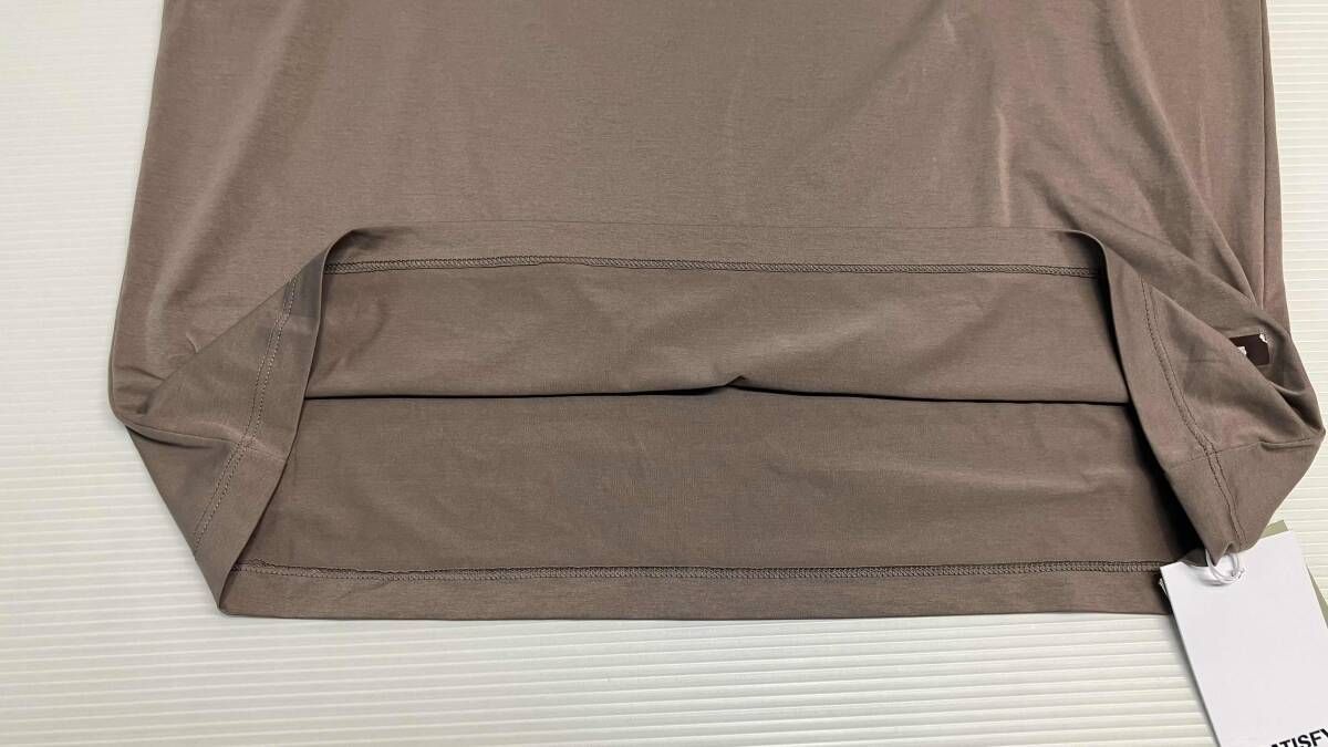 ☆ 美品 タグ付き SATISFY サテｨスファイ 半袖Tシャツ Auralite サイズ