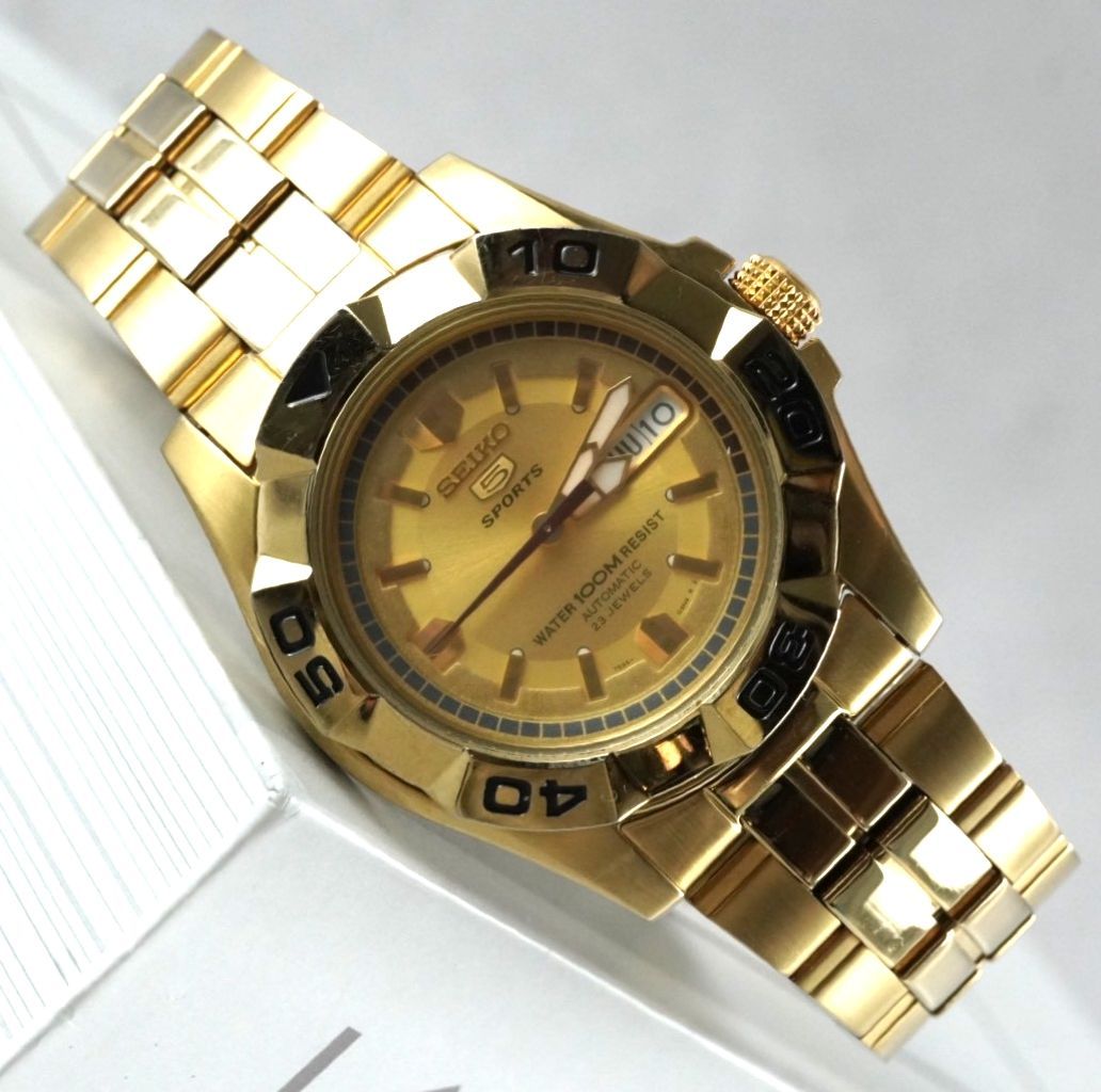 SEIKO セイコー 5 SPORTS ファイブスポーツ 自動巻き automatic 機械式
