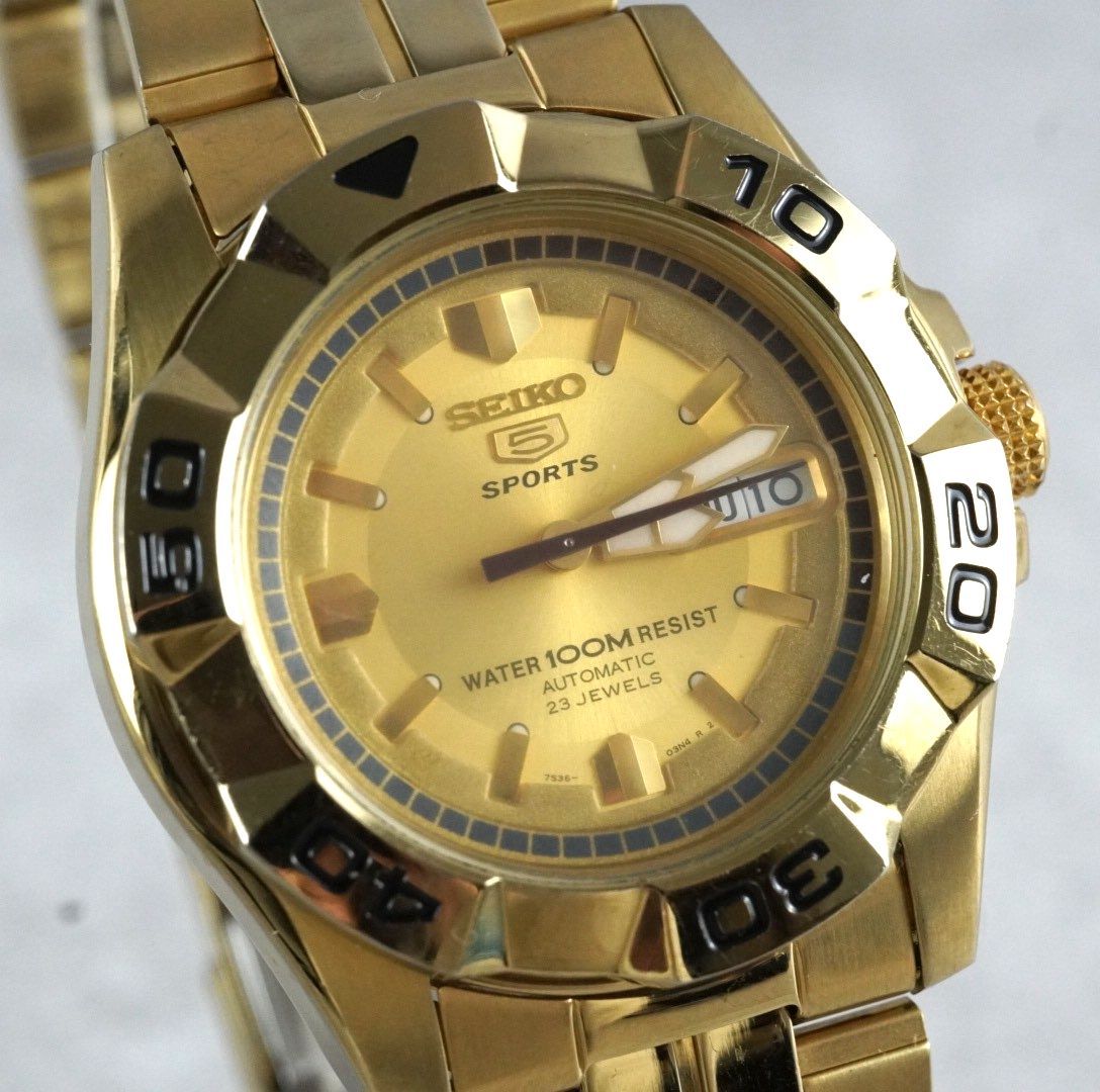 SEIKO セイコー 5 SPORTS ファイブスポーツ 自動巻き automatic 機械式