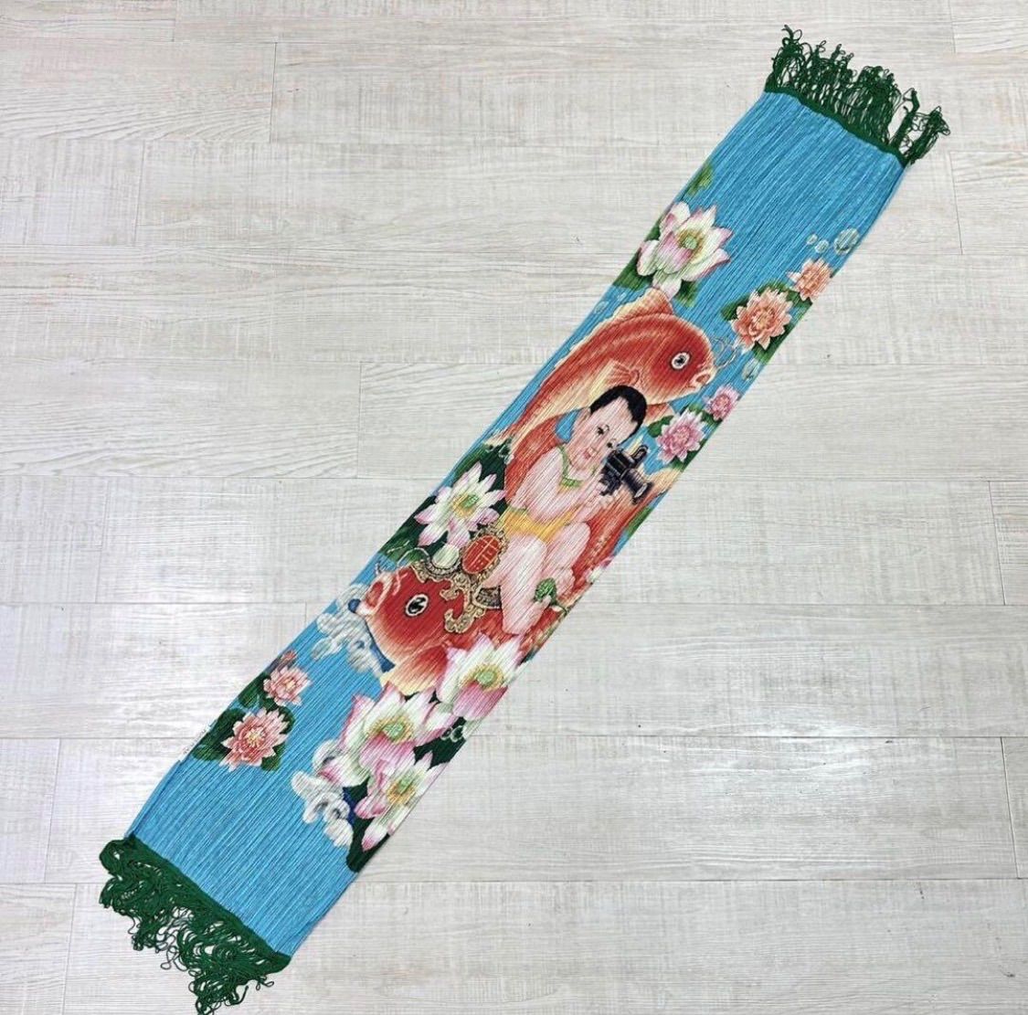 90 s 1998 Vintage PLEATS PLEASE ISSEY MIYAKE プリーツプリーズ イッセイミヤケ 中華 中国 鯉 赤ちゃん 福 プリーツ ストール アーカイブ