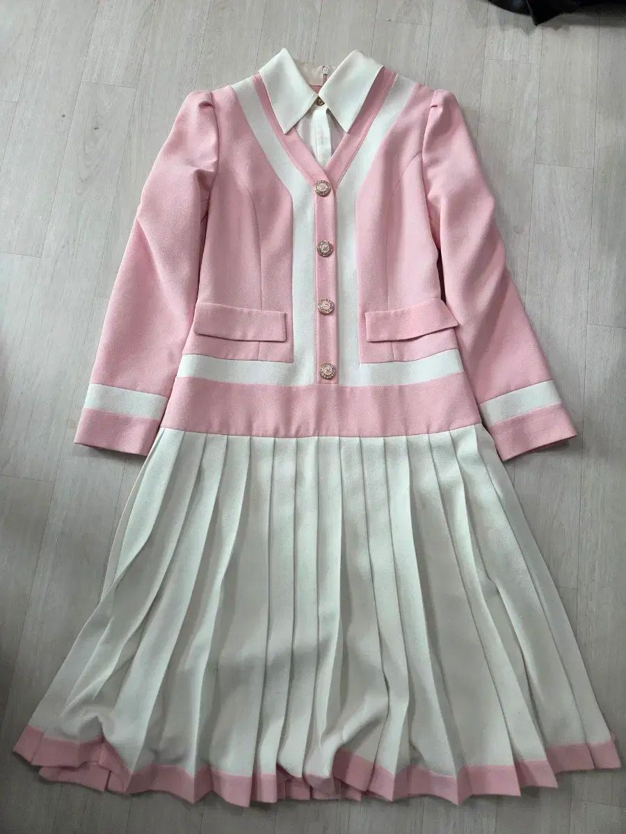 モジョエスピン プリーツ ONE PIECE