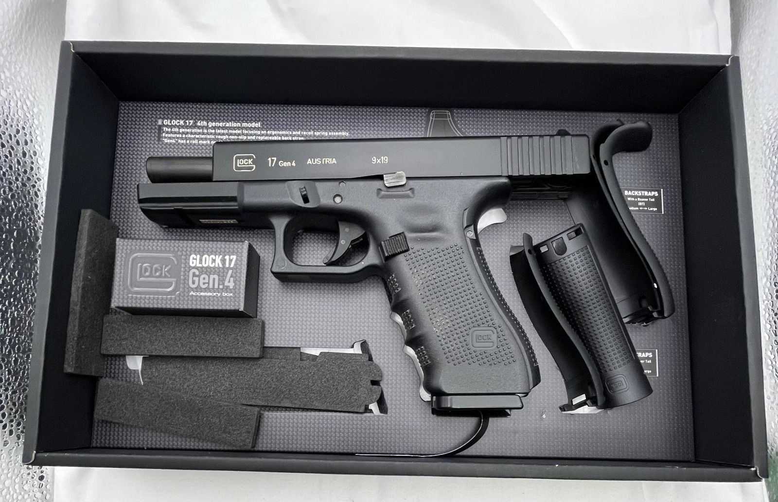 TOKYO MARUI 東京マルイ GAS GLOCK 17 Gen.4 01047