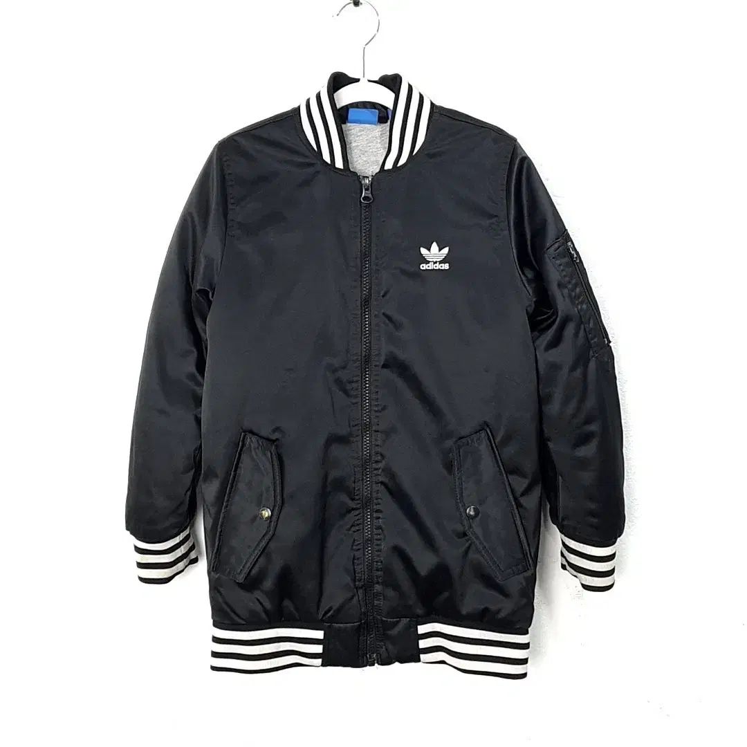 (130) adidas ブラック ダウン アウター キッズ