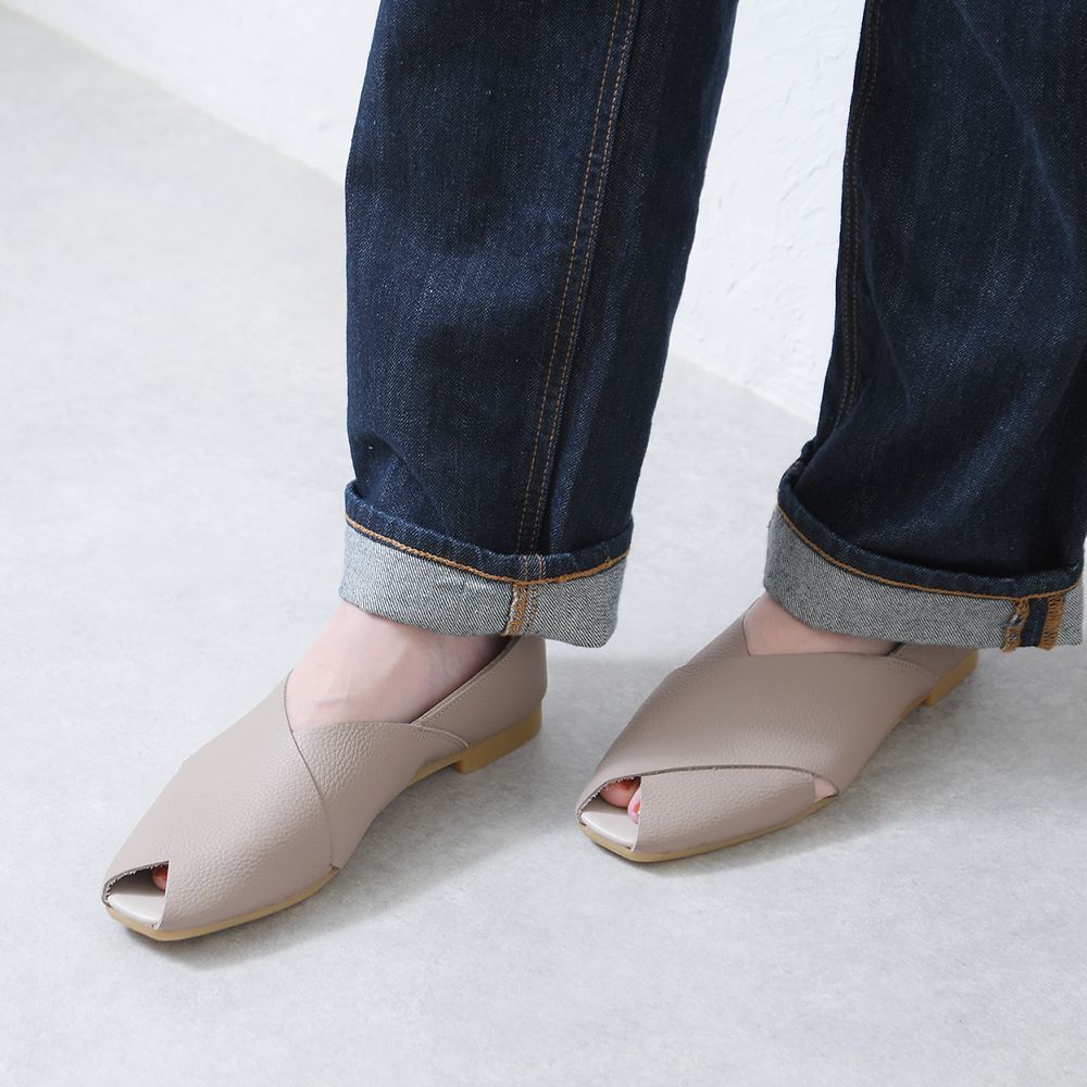 グレージュ パンプス 本革 フラットシューズ サンダル レディース ローヒール ぺたんこ ペタンコ スクエアトゥ オープントゥ 痛くない 柔らかい 脱げない 長時間 疲れない 歩きやすい 走れる おしゃれ きれいめ 靴 軽量