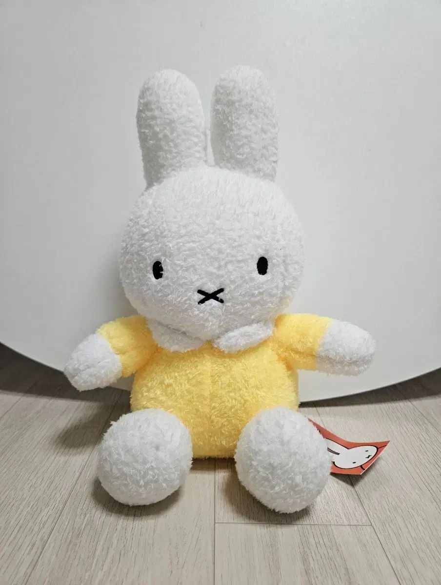 bebe Milky pile tote bag with chouchou