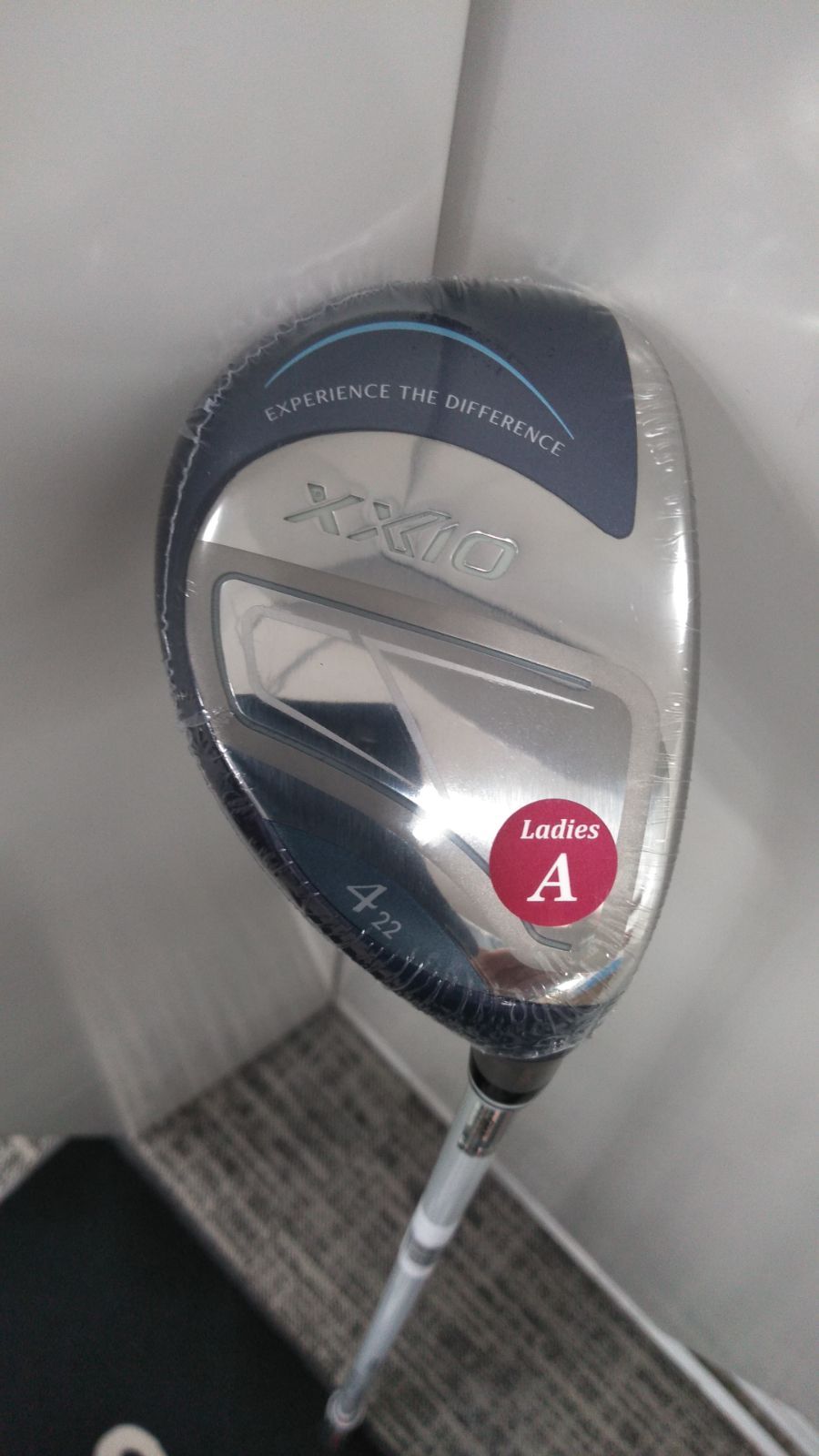 LdUt ♥品 12|6発売 XXIO 14 ゼクシオ レディース ハイブリッド 4 H|22° ブルー 右用 MP 1400 L カーボンシャフト フレックスA DUNLOP ゴルフクラブ 2026年モデル 日本