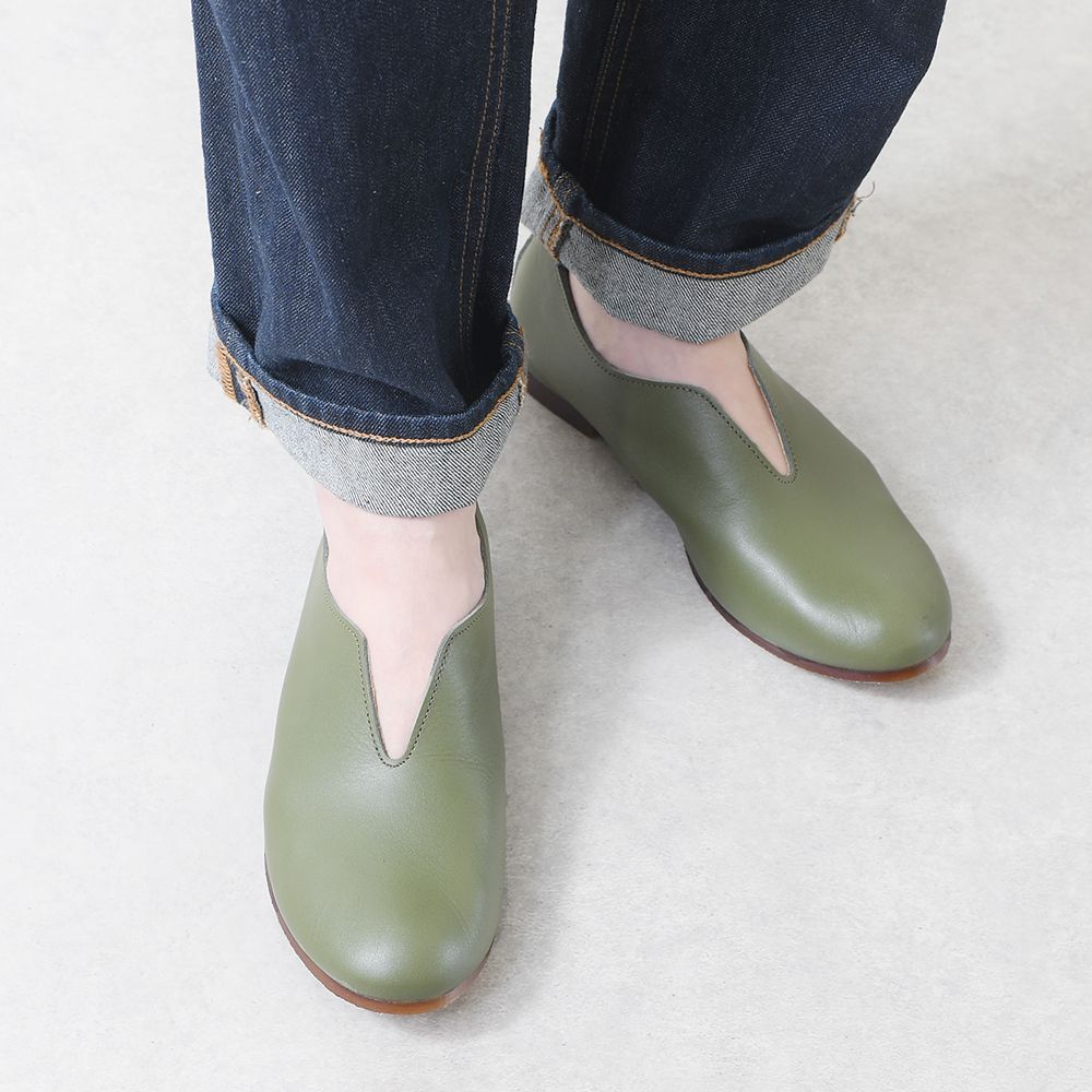 オリーブ パンプス フラットシューズ ローヒール ぺたんこ フラット Vカット ラウンドトゥ 痛くない 柔らかい 長時間 疲れない 歩きやすい 走れる おしゃれ かわいい 靴 大きいサイズ 25 cm 25.5 軽量 立ち仕事 本革 レザー