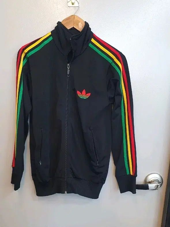 アディダス ジャマイカ オールドスクール 3本線 ジャージ Sサイズ 超かわいい 裏起毛