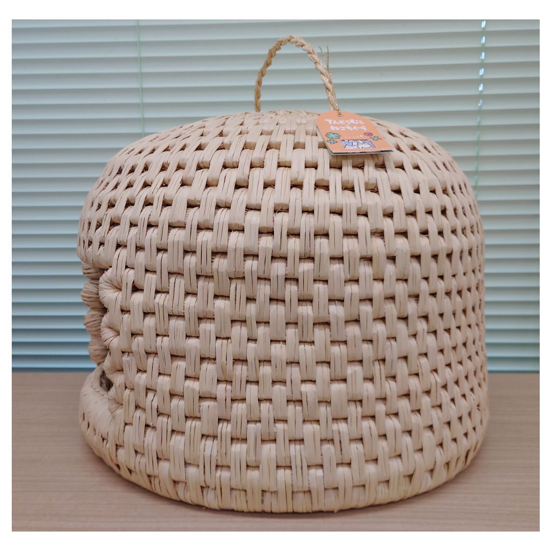 特選の一品】天然稲わら 猫ちぐら（ねこちぐら）手作り - メルカリ