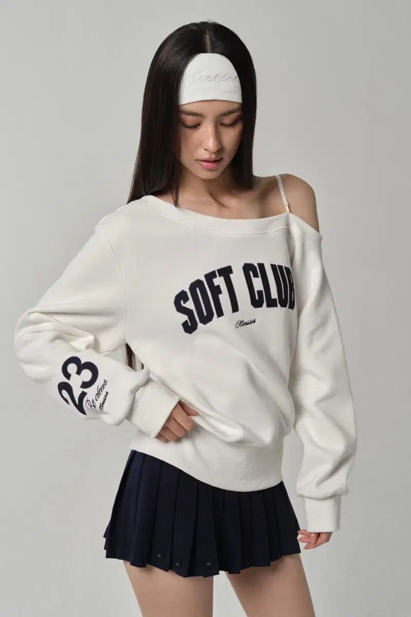 クリーシャー 25 soft line sweatshirt