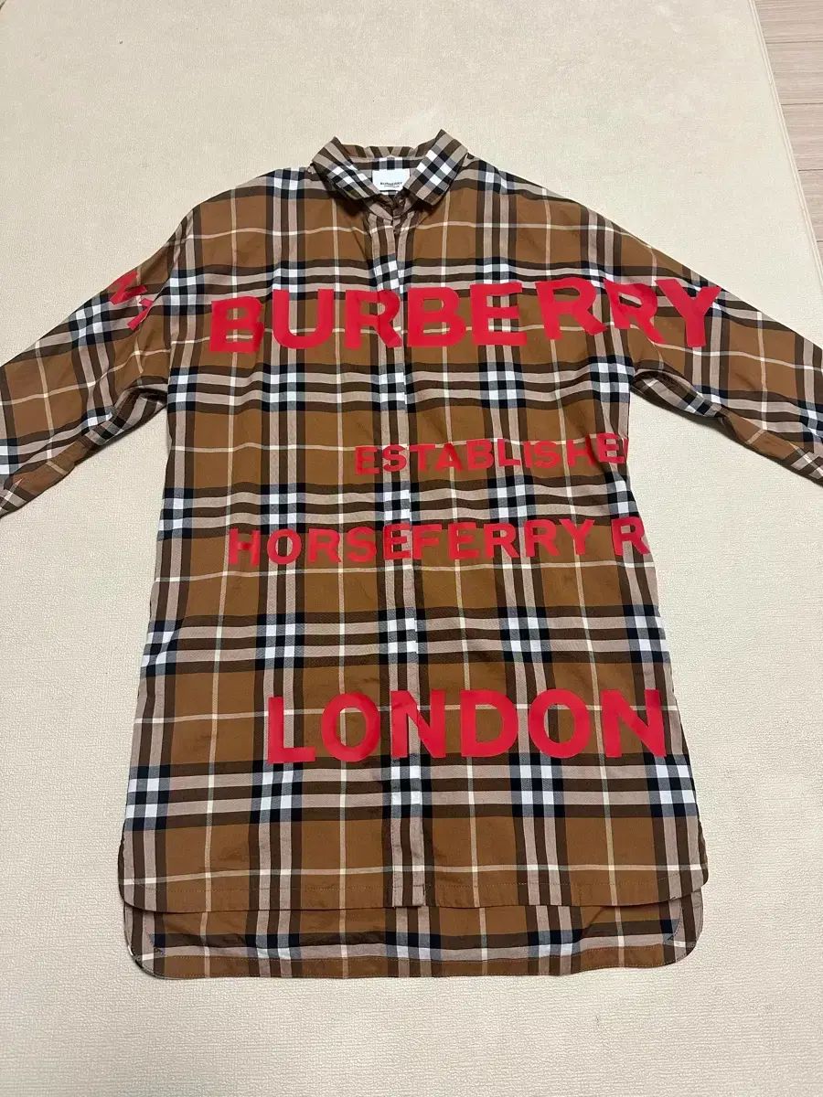 バーバリーチーズ シャツワンピース 10y