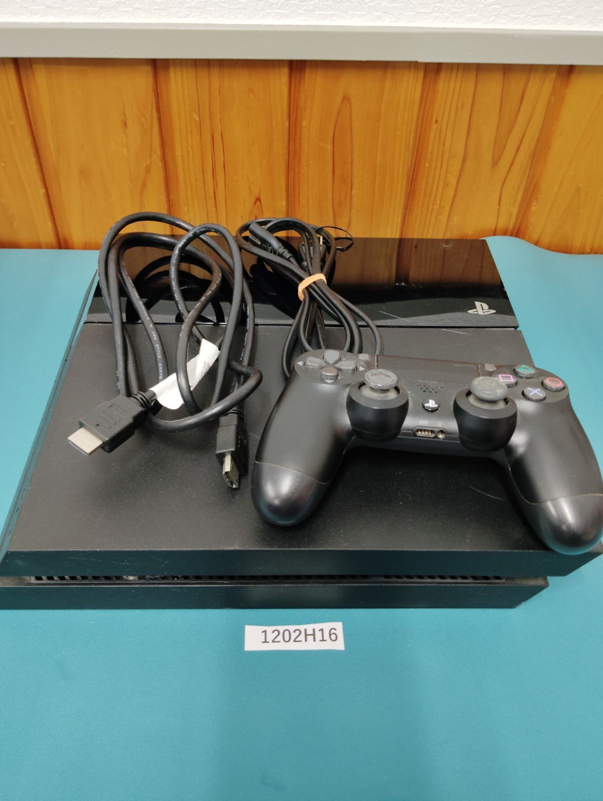 1202 H 16 SONY PlayStation 4 PS 1000 A 起動 済み 本体のみ