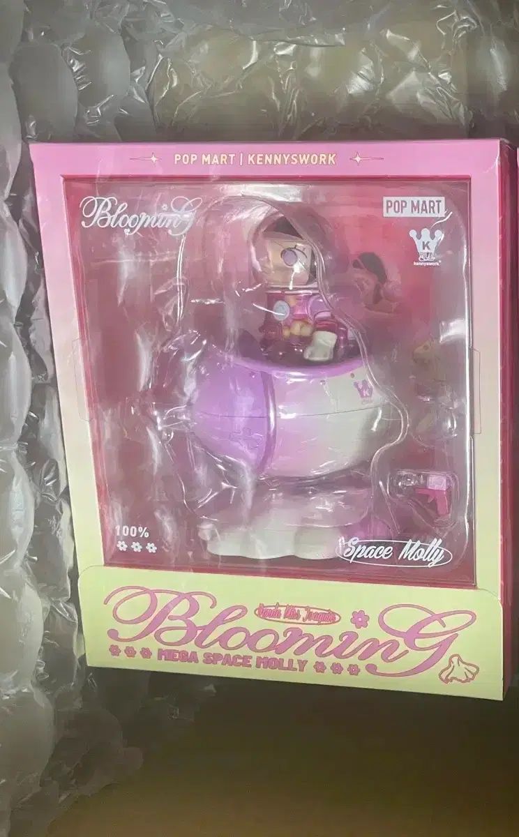 ポップマート MEGA スペース MOLLY ブルーミング 開花シリーズ