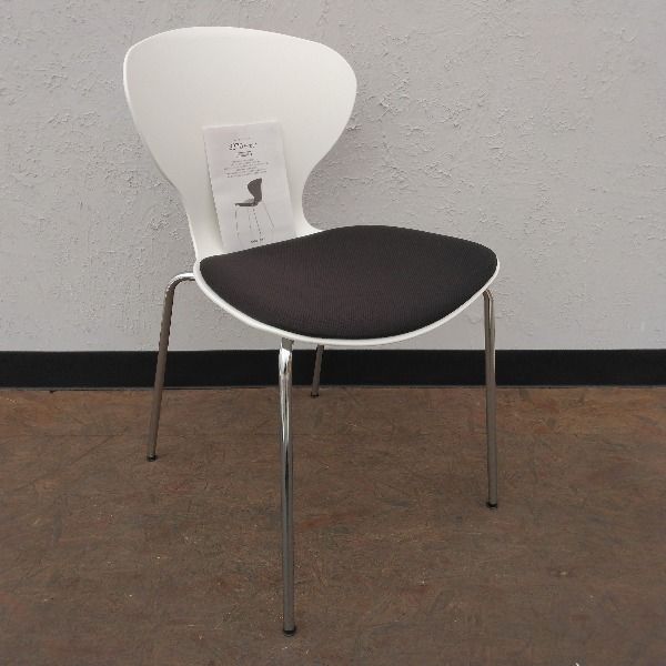 スタッキングチェア オカムラ/okamura エアリ 8143AZ JOIFA308 中古品 