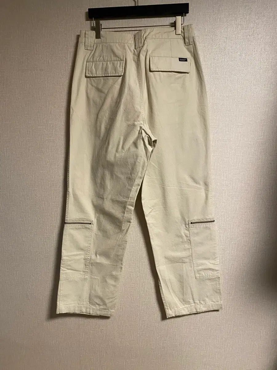 Thisisneverthat サイドジッパーパンツ