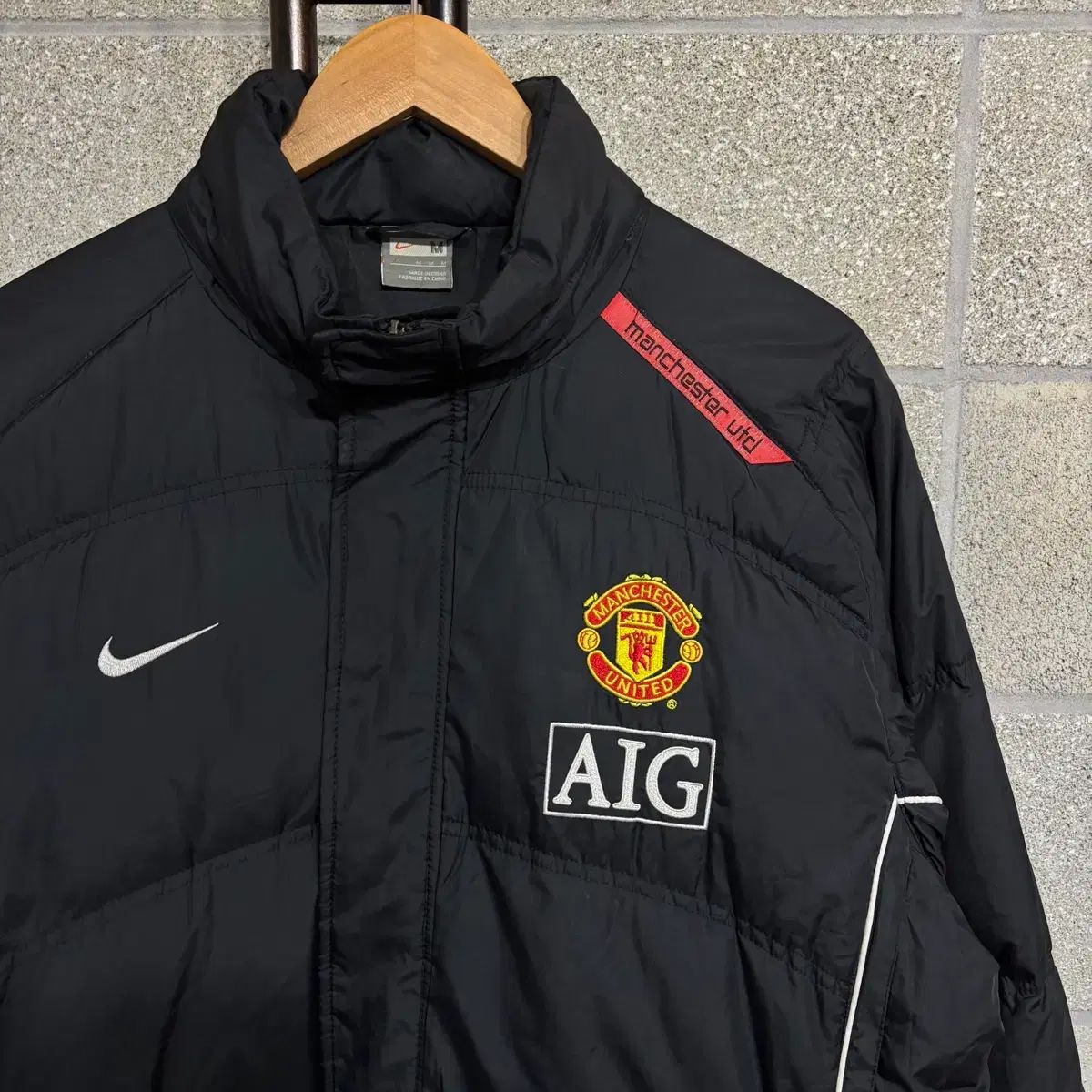 ナイキ 07-08 MANCHESTER UNITED FC ダウンジャケット L (np336