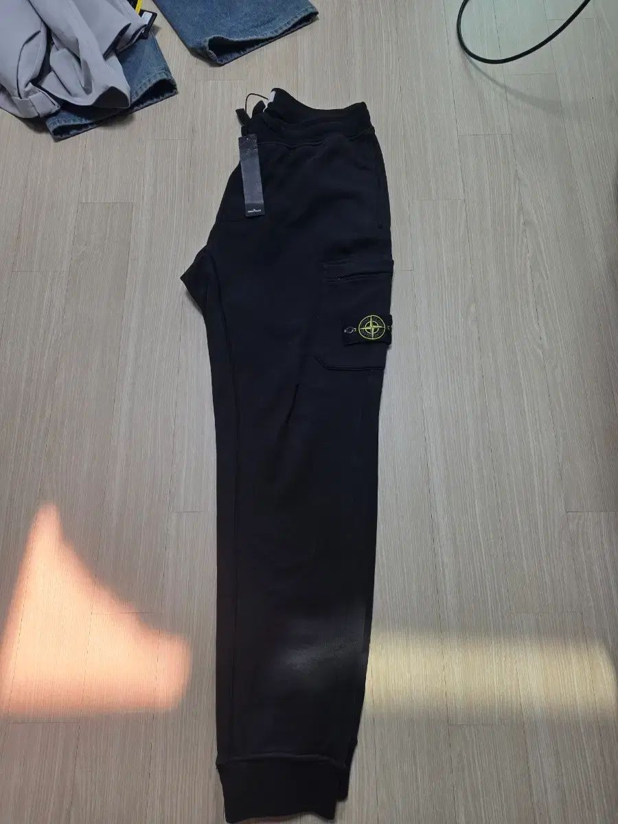 STONE ISLAND ストーンアイランド カーゴ ジョガー