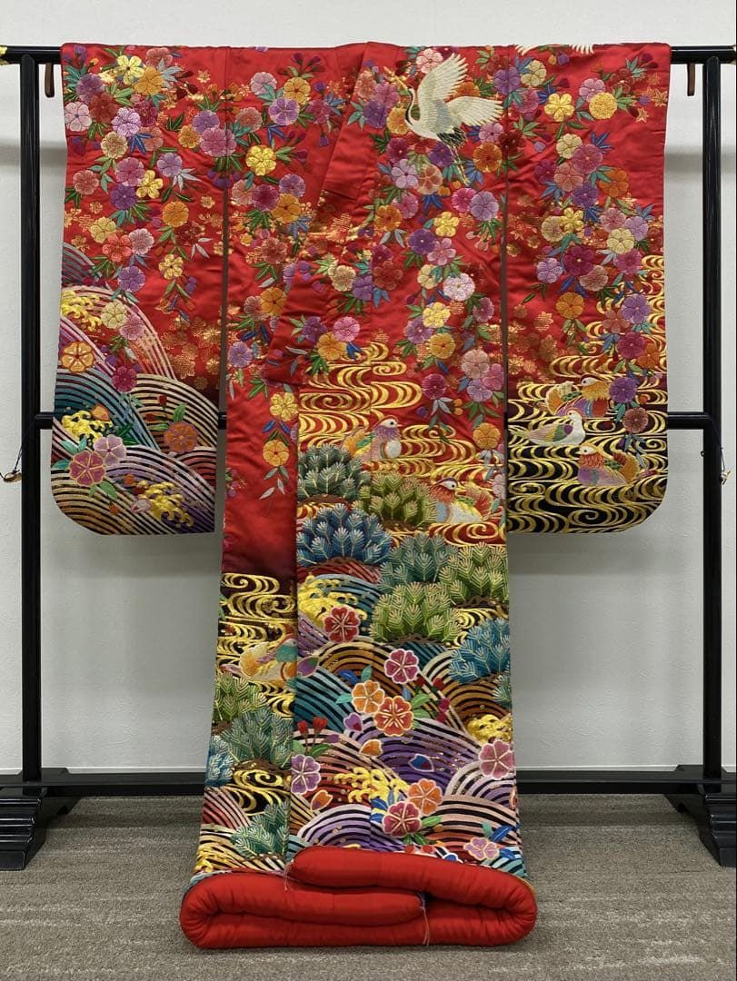 特選 総相良刺繍 総刺繍 手刺繍 打掛 花嫁衣装 婚礼 和装 鶴 金駒 正絹 特選 総相良刺繍 総刺繍 手刺繍 打掛 花嫁衣装 婚礼 和装 鶴 金