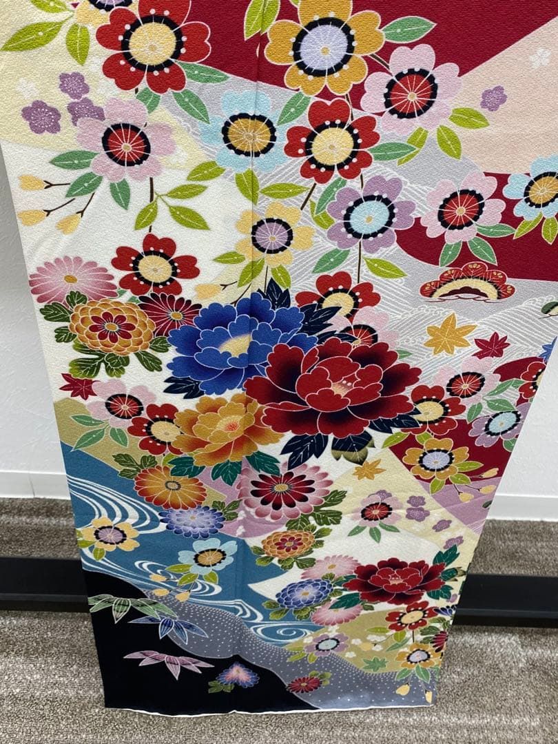 振袖 紅型調 古典柄 牡丹 桜 身丈157cm MO3196 - メルカリ