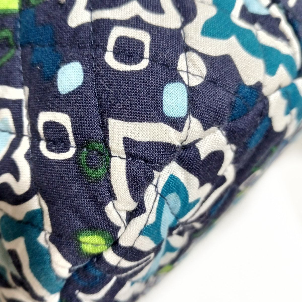 Vera Bradley(ベラブラッドリー) トートバッグ美品 - ダークネイビー 