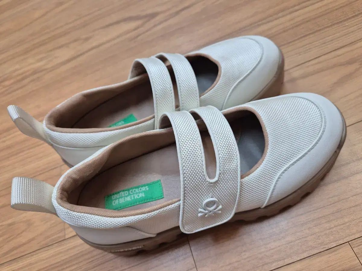 ベネトン メリージェーン