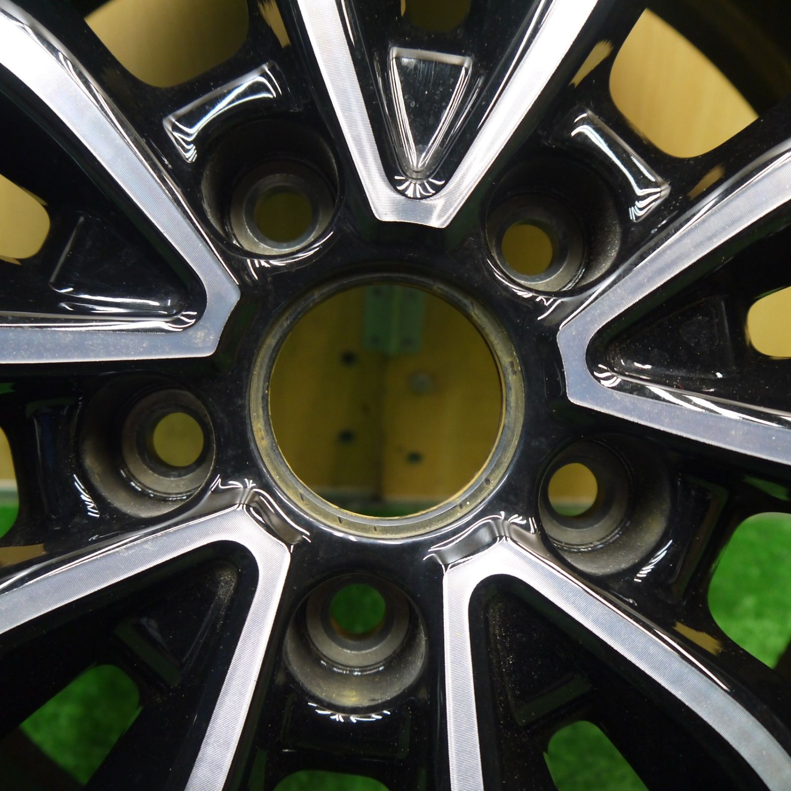 1本価格 ホンダ RV系 ヴェゼル e HEV Z ホイール 18インチ 18 7 5 J PCD 114 3 H ホ