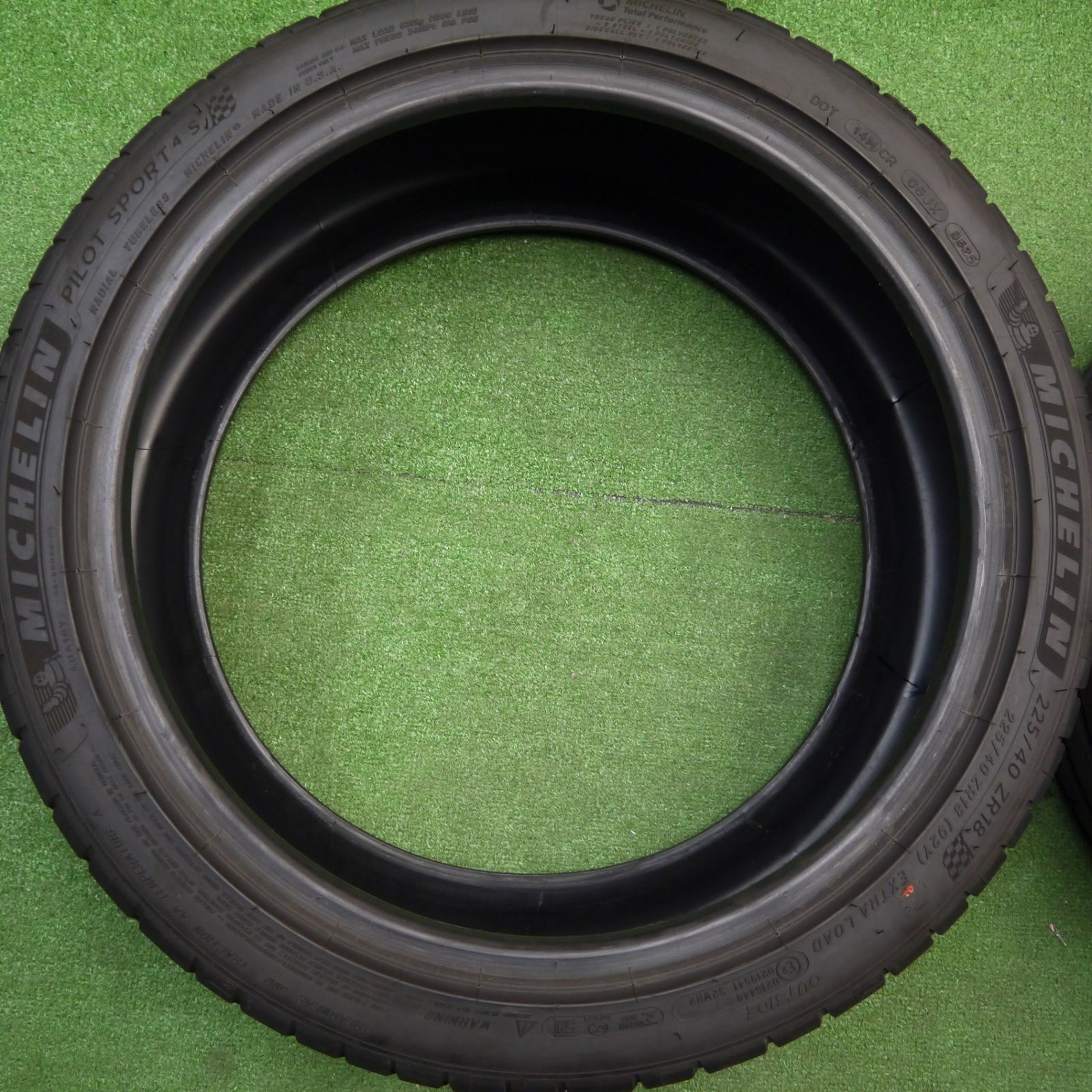  バリ溝 25年 9 5分 225 40 R 18 ミシュラン パイロットスポーツ4 S タイヤ 18インチ GRヤリス カローラスポーツ GR 86 BRZ インプレッサ 等 ノタ 18インチ サマータイヤ ノーマルタイヤ