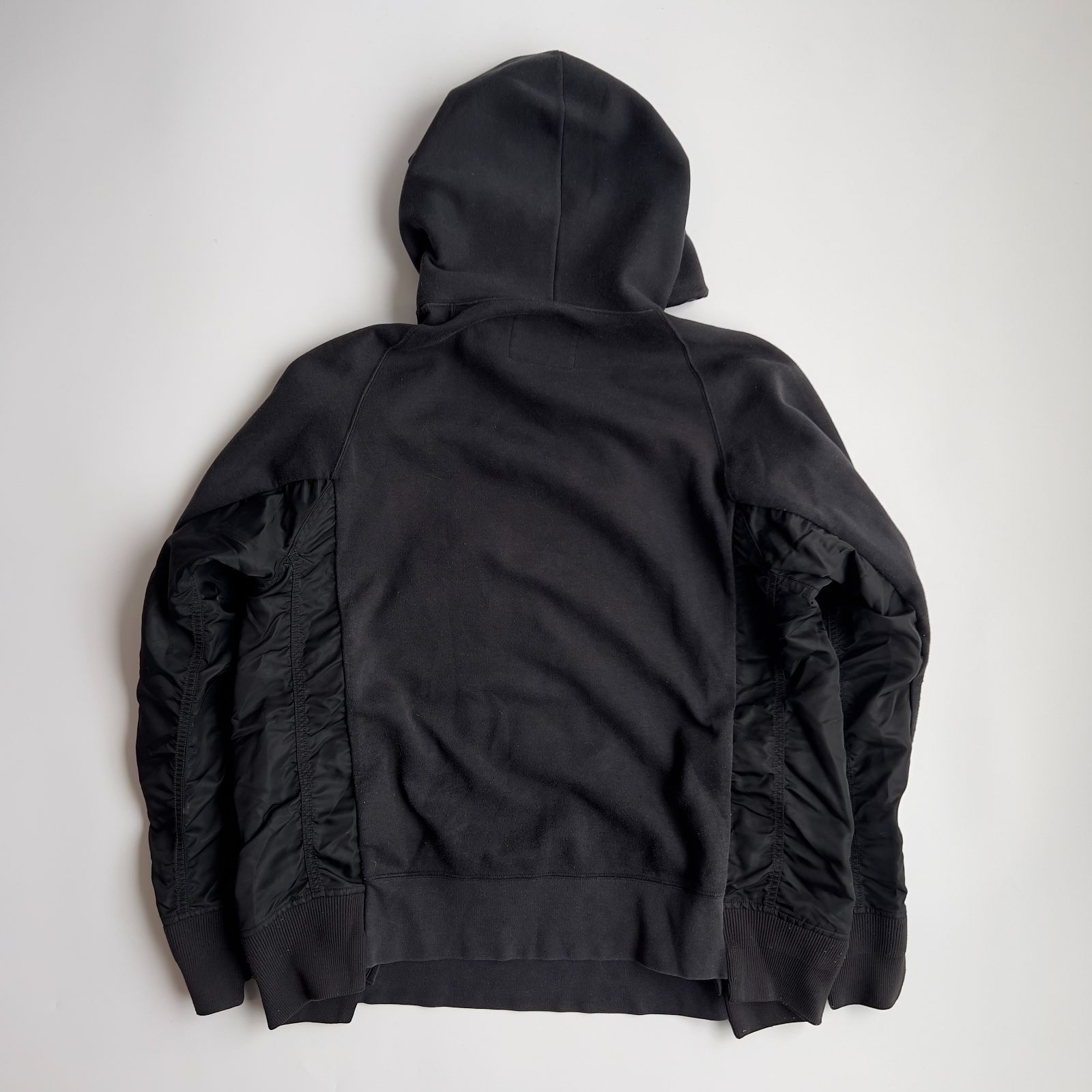 NIKE × sacai (ナイキ × サカイ) 再構築 ドッキングパーカー